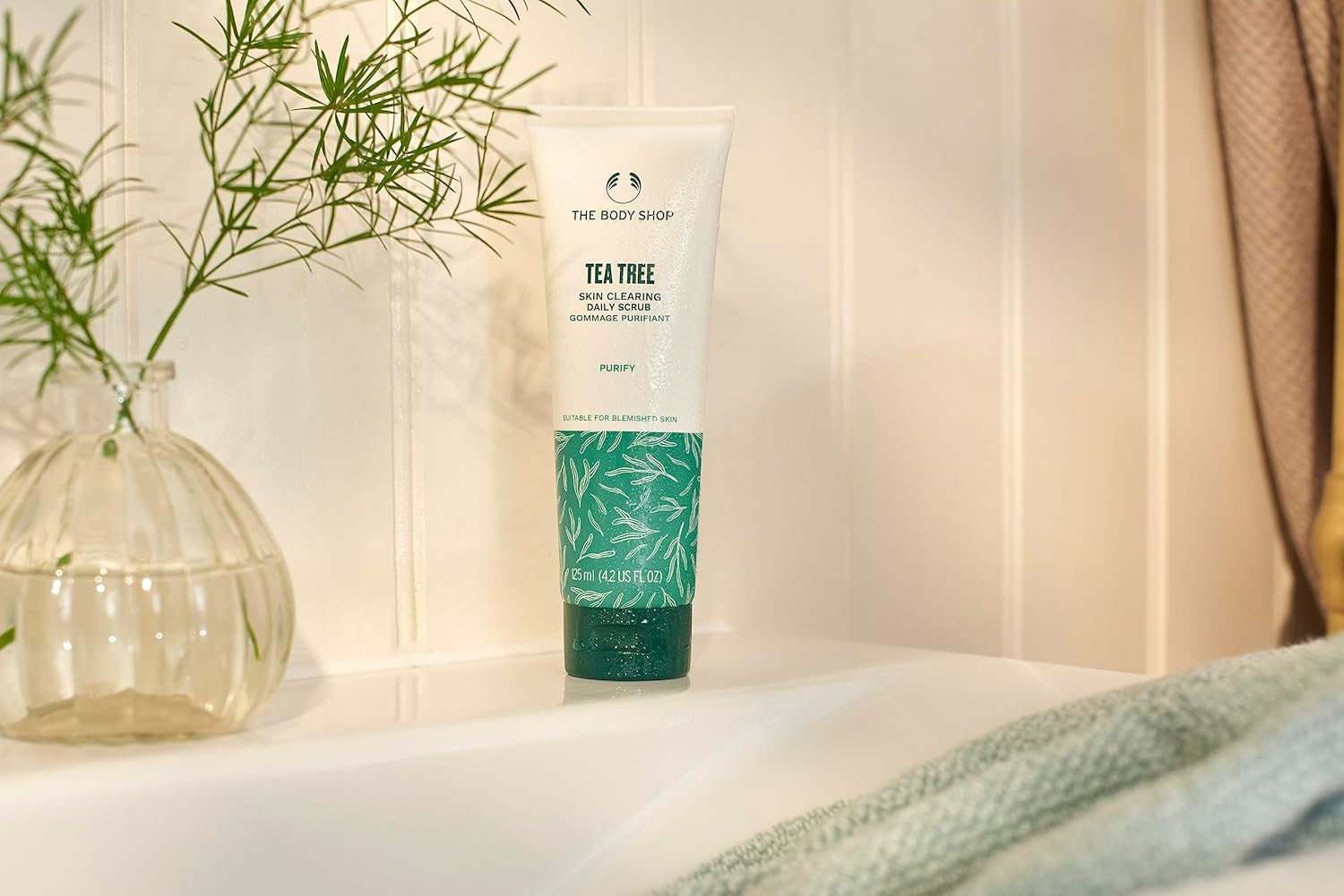 The Body Shop Tea Tree Skin Clearing Daily Face Scrub - Exfoliating and Purifying For Blemished Skin - Vegan - 4.2 Fl Oz