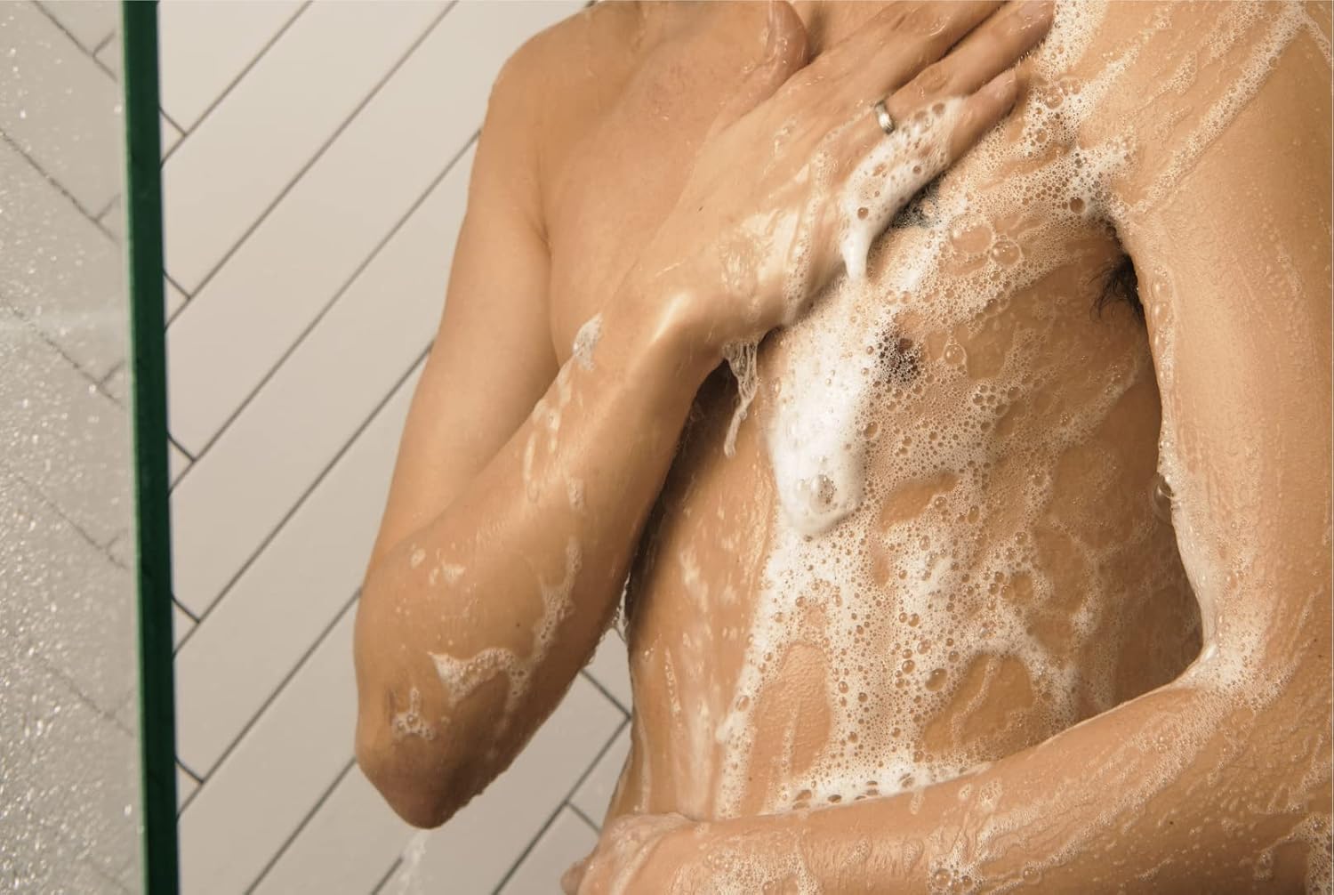 The Body Shop Black Musk Body Wash, 8.4 Fluid Ounce