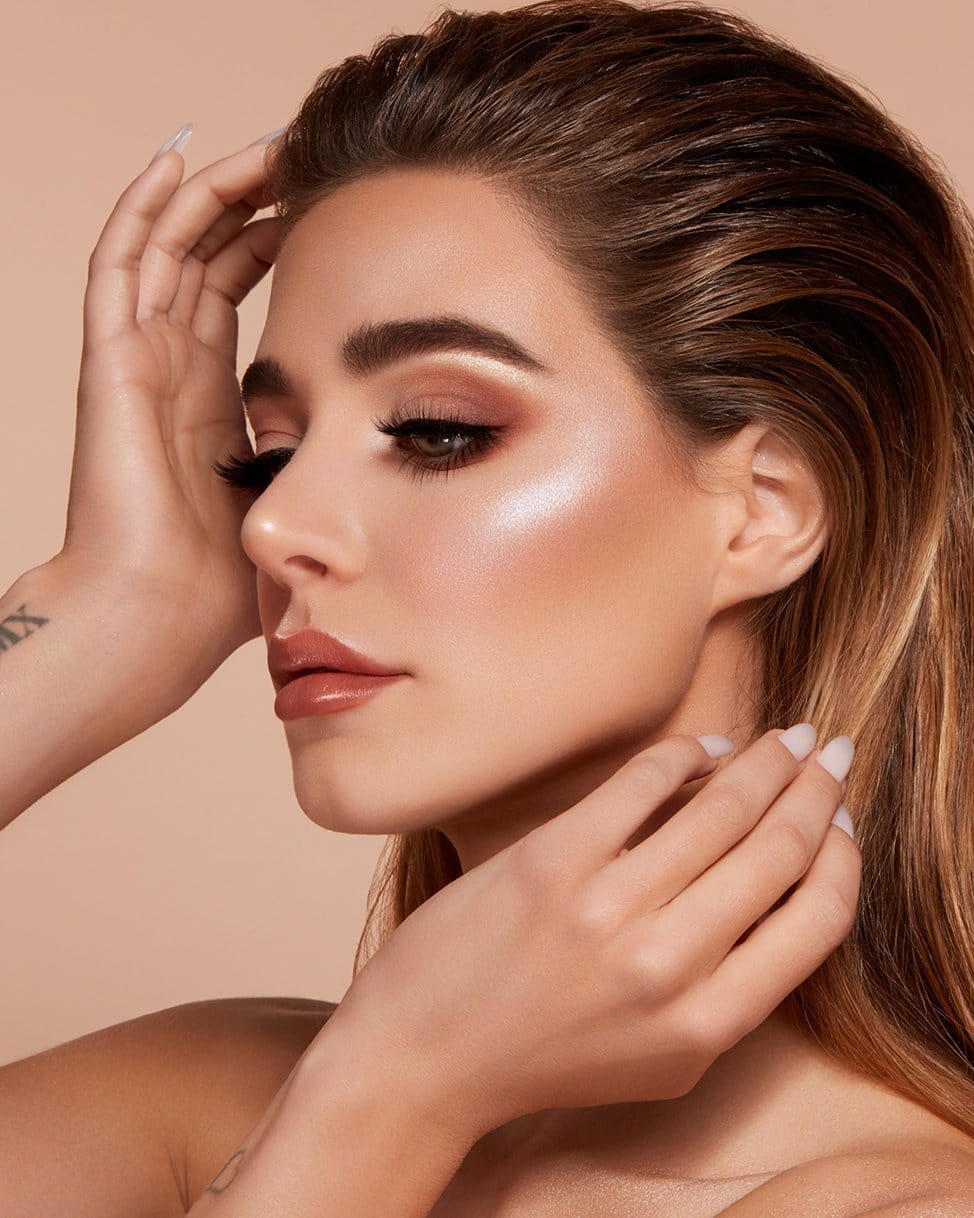 Jaclyn Cosmetics - ACCENT LIGHT HIGHLIGHTER (SHADE:- iced)